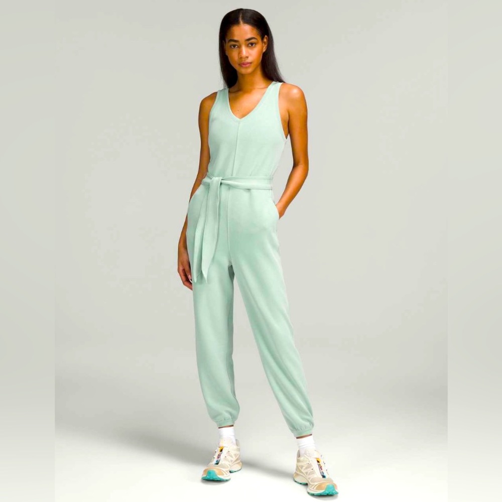 NWT Lululemon Ease Of it All V-neck Jumpsuit Size 6 Silver Blue